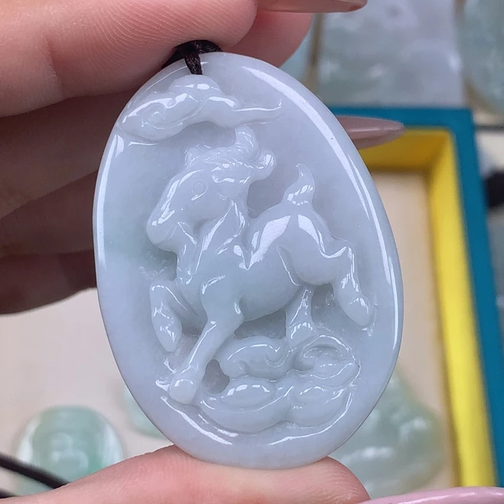 颈饰未镶嵌翡翠羊