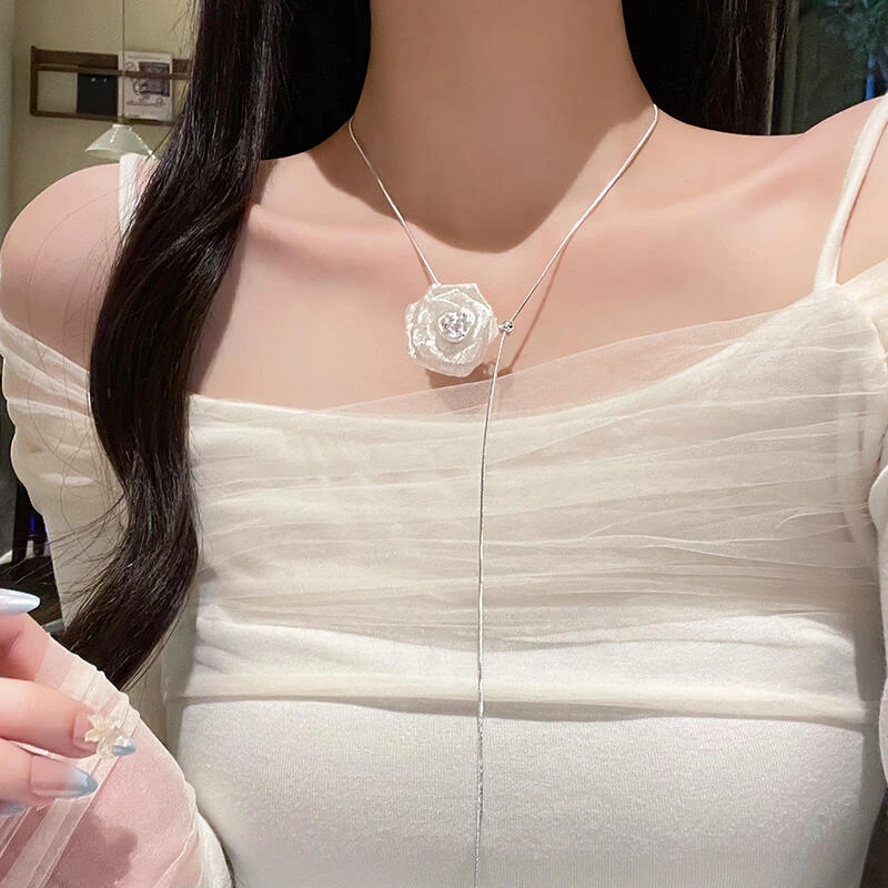 铜合金项链 秋冬网纱玫瑰山茶花可抽拉项链女高级感锁骨链毛衣链