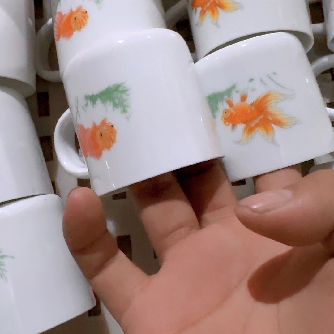 瑕疵茶具。介意勿拍