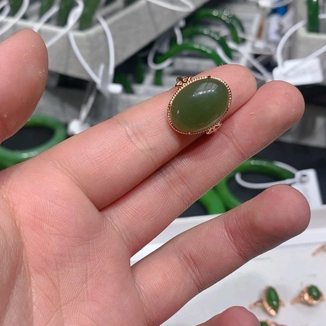 和田玉（碧玉）未镶嵌戒指