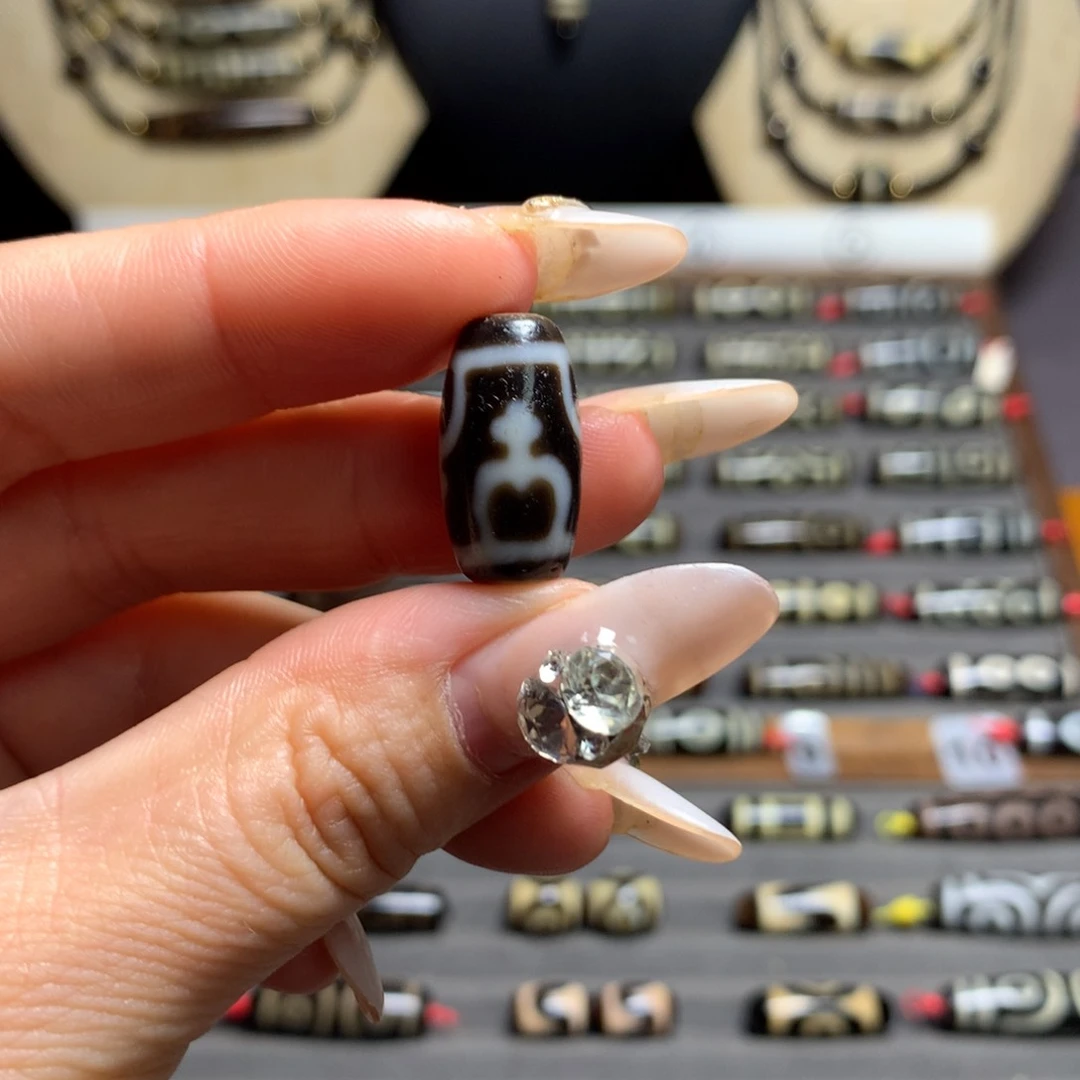 未镶嵌颈饰玛瑙/玉髓（覆膜）