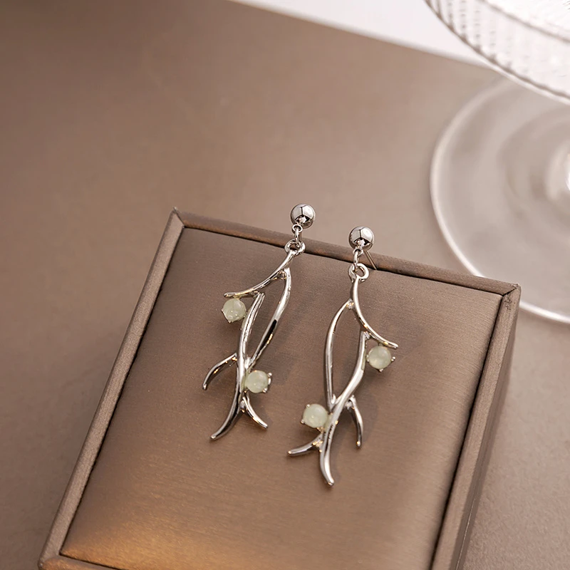 合金合成锆石耳饰 几何线条金属风耳坠小众新中式甜酷风气质时尚