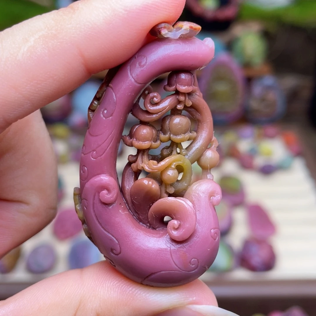 玛瑙/玉髓未镶嵌珠宝半成品盐源玛瑙618镂空铃兰花