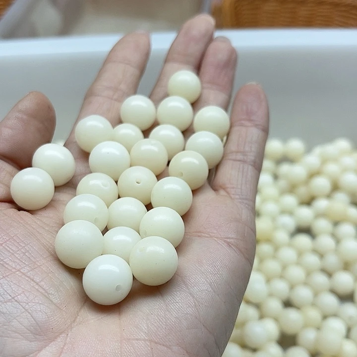 白玉菩提吊坠梓****】微瑕12白玉圆110颗