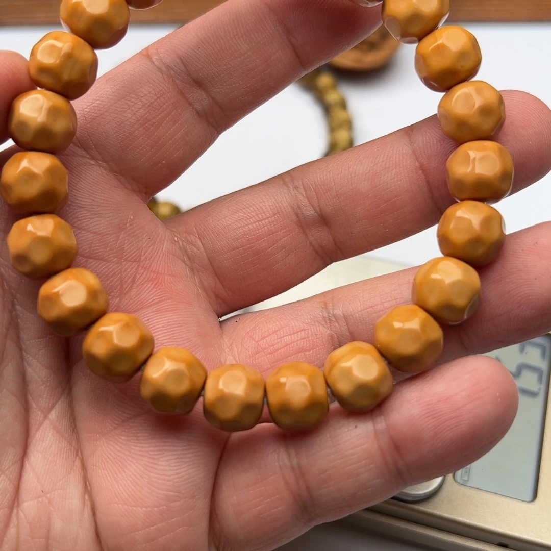 如***茶吊坠猴头核桃菩提手串