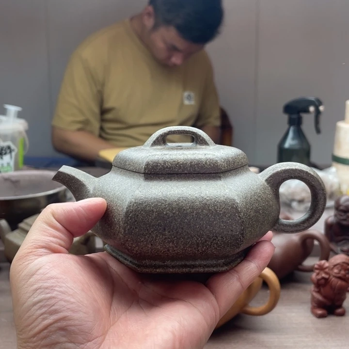茶壶紫砂六方虚扁，手磨料（段泥）