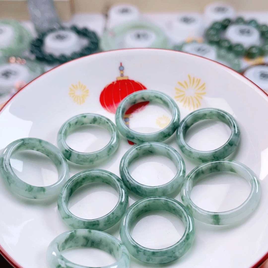 翡翠未镶嵌颈饰天然翡翠戒圈