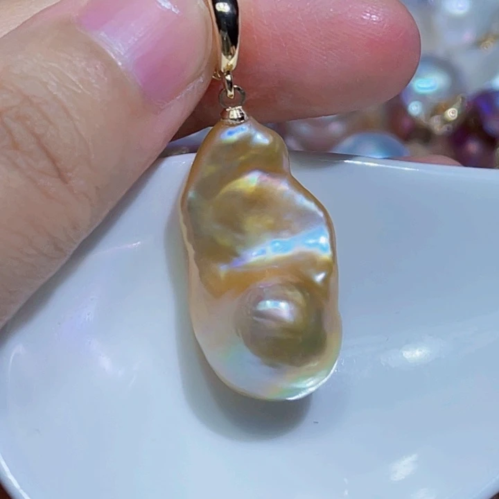 颈饰未镶嵌淡水珍珠