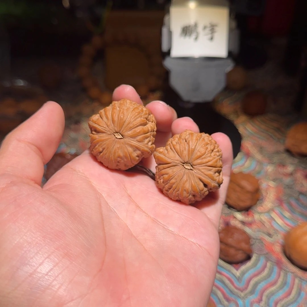 把件核桃1139号37平底锅文玩核桃