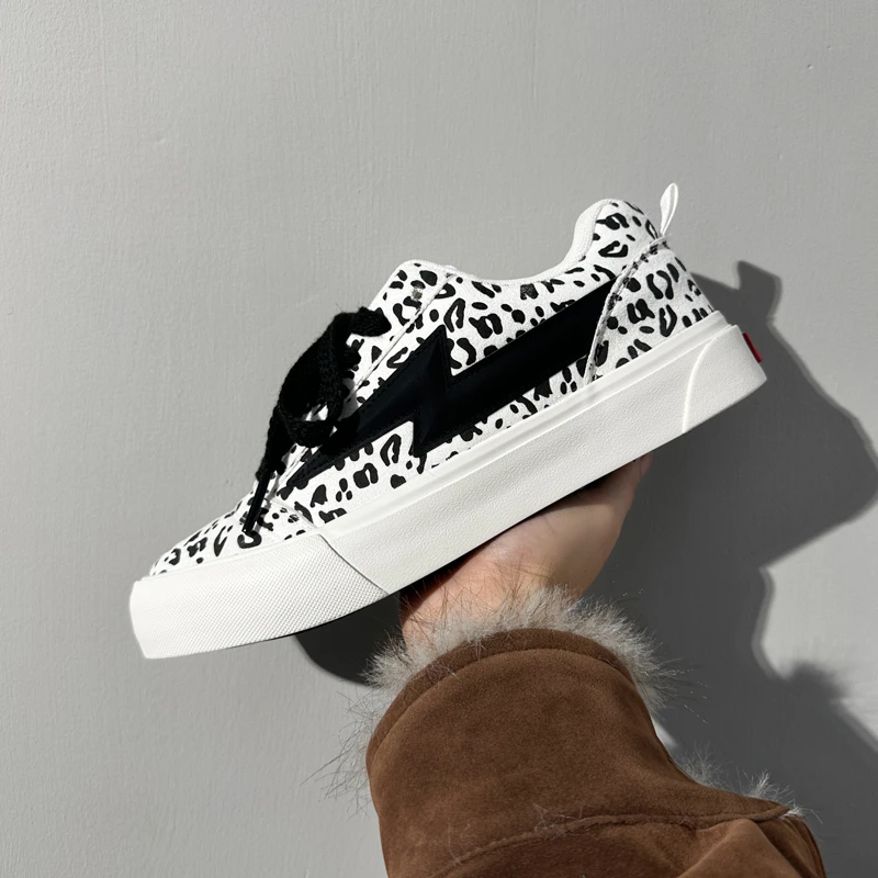 鞋子男款爆款2025新款增高厚底休闲板鞋男士百搭痞帅网红豹纹潮鞋