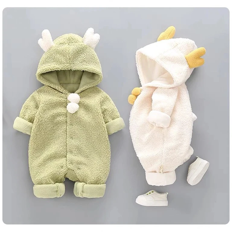宝宝羊羔绒连体衣