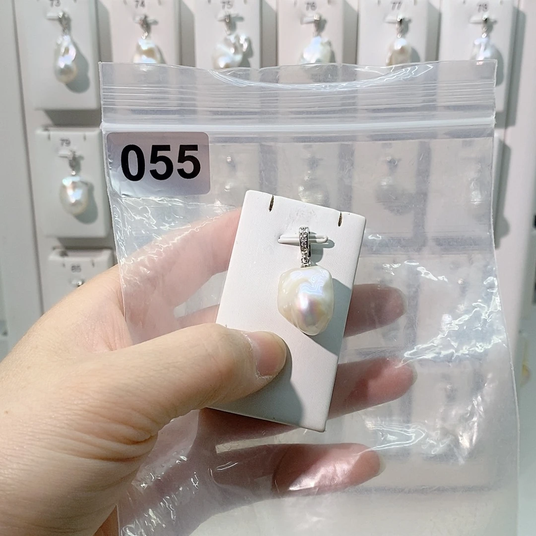 淡水珍珠合金颈饰