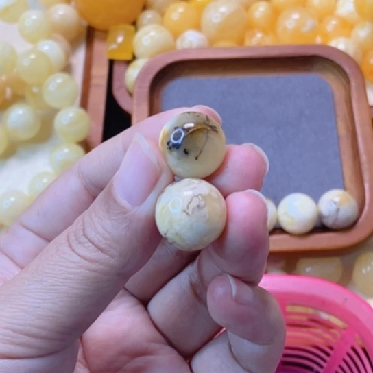 星***韵琥珀未镶嵌颈饰天然蜜蜡