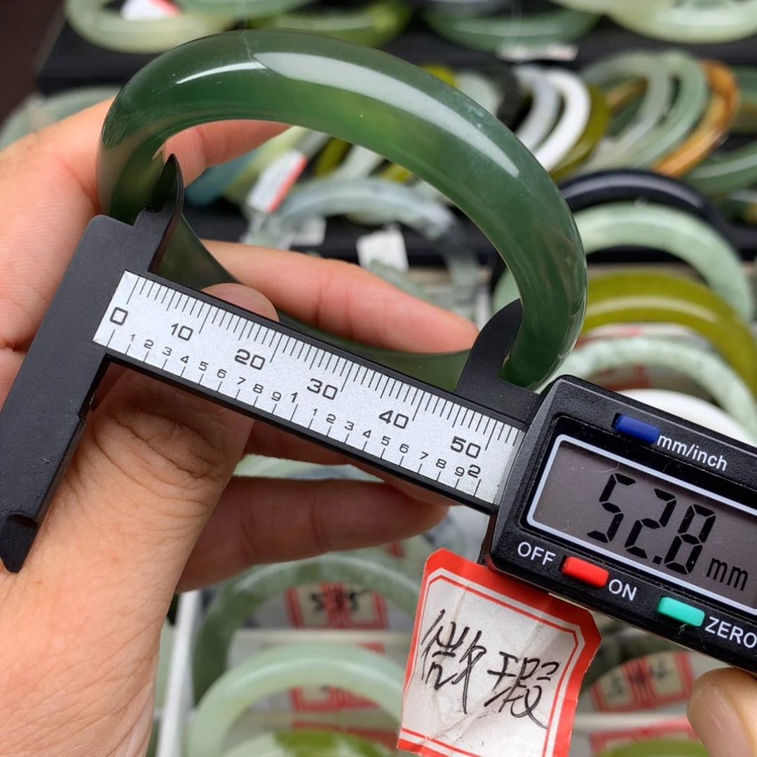 未镶嵌蛇纹石玉手镯531