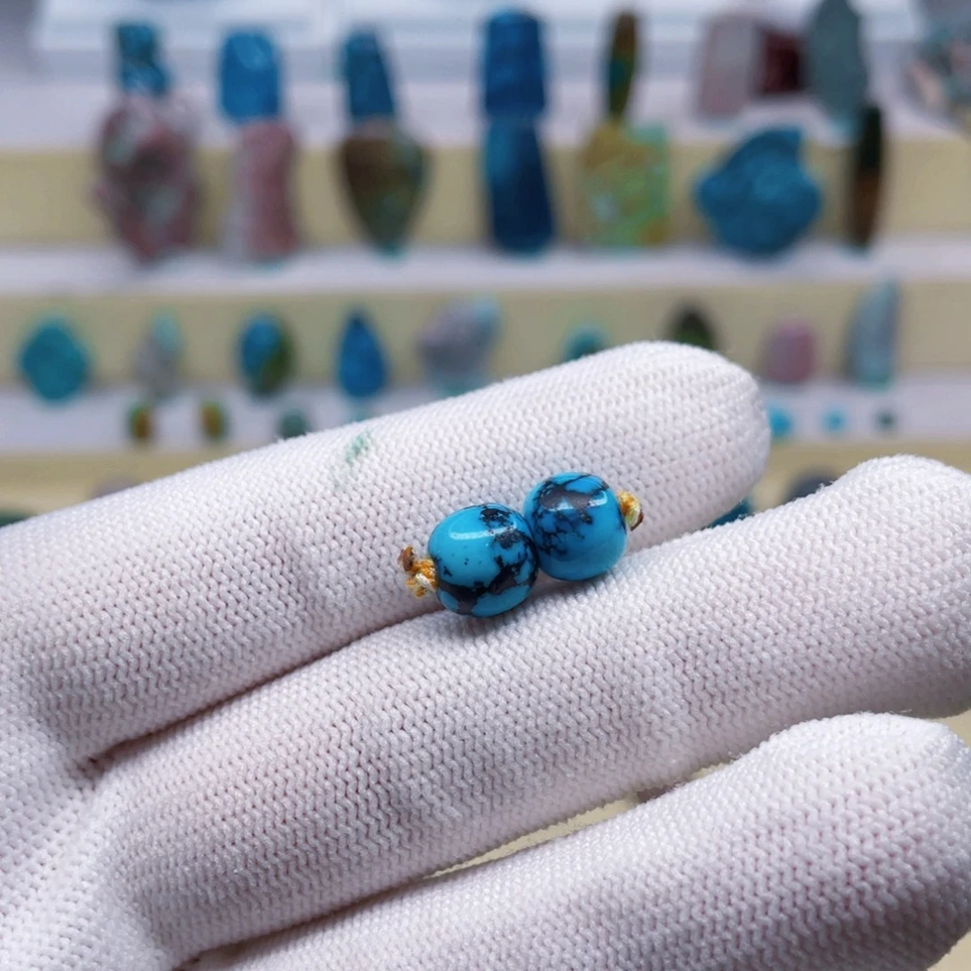 未镶嵌绿松石颈饰