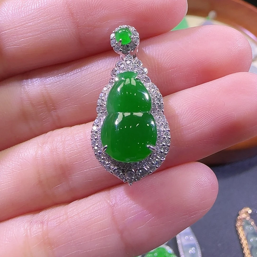 翡翠18K金镶嵌吊坠(不含链)