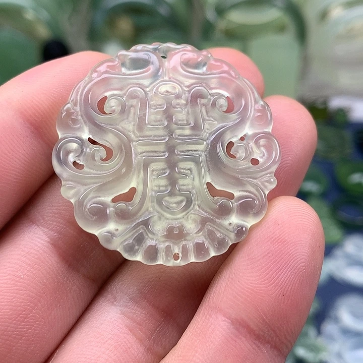 蛇纹石玉未镶嵌挂坠