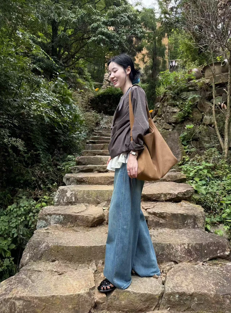 2025秋季新款复古简约荡领拼接假两件长袖衬衫女气衣百搭牛仔裤