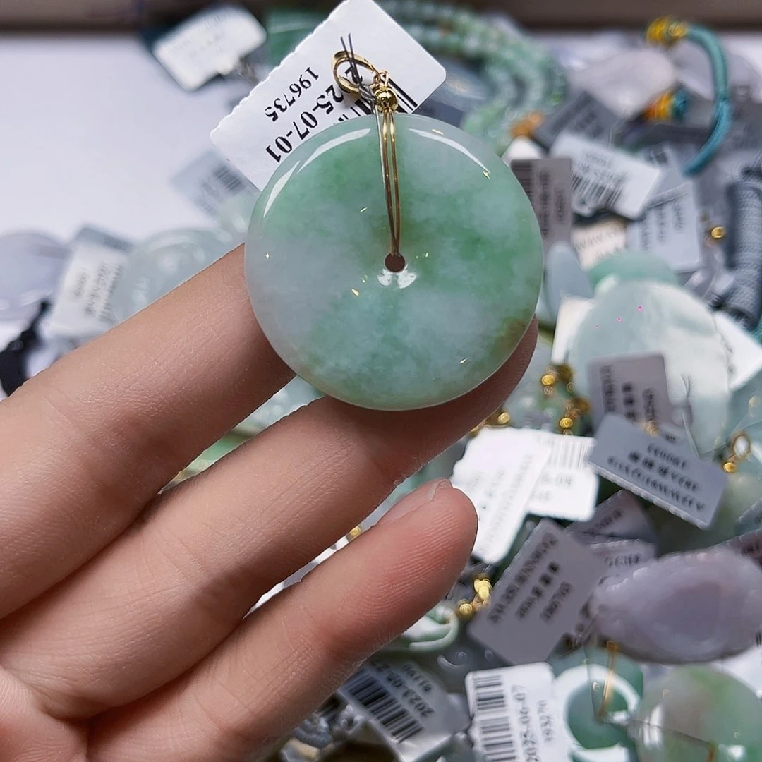 翡翠未镶嵌颈饰缅甸翡翠A货