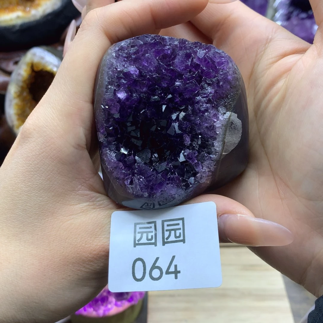 紫晶大型摆件（非配饰）未镶嵌