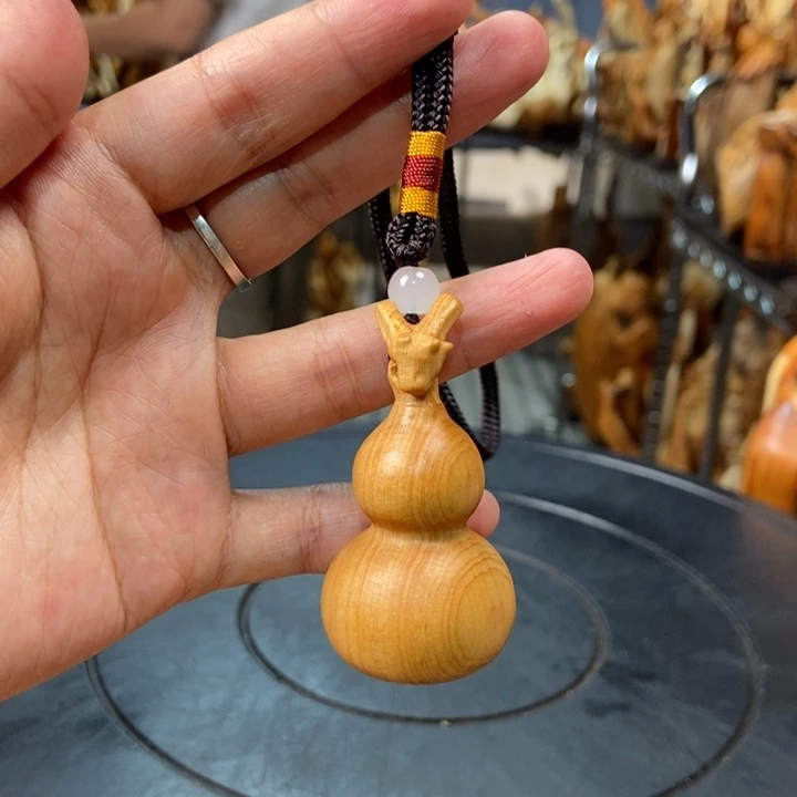 柏木（崖柏）手把件