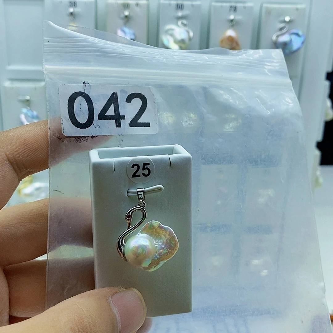 颈饰合金淡水珍珠