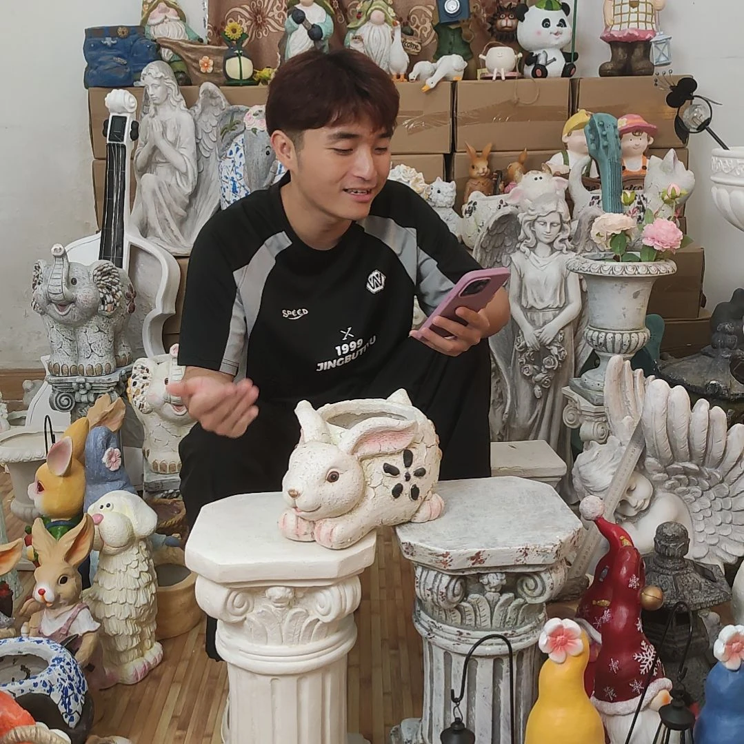 合成树脂兔子花盆