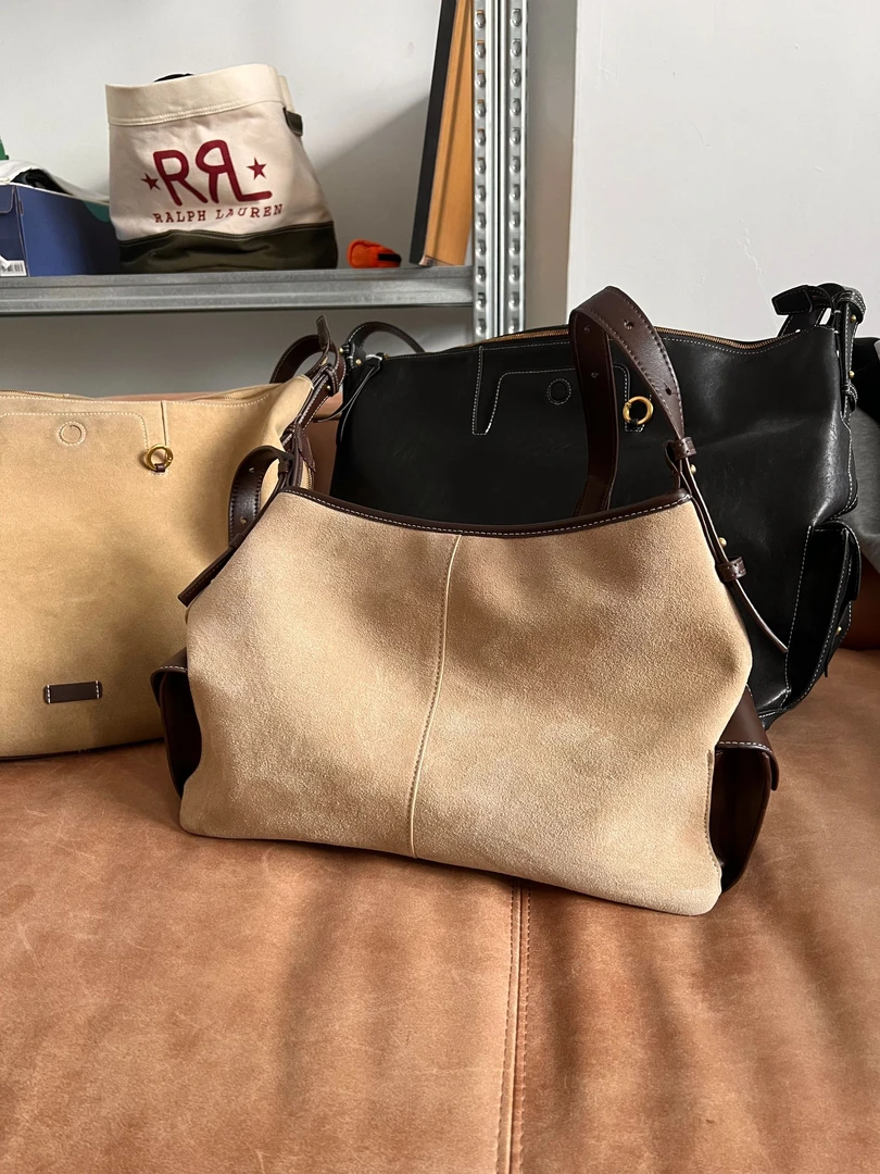 山下hobo中号单肩斜挎包