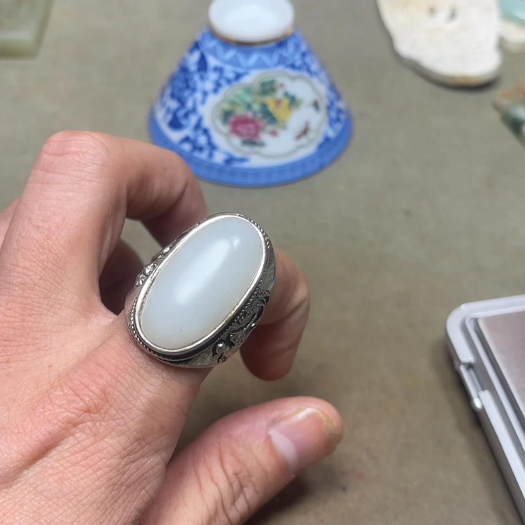 这个物件很老气啊