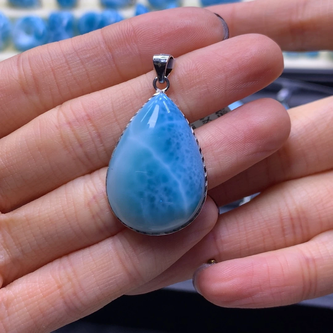 针钠钙石（海纹石）未镶嵌颈饰水滴吊坠色差略异