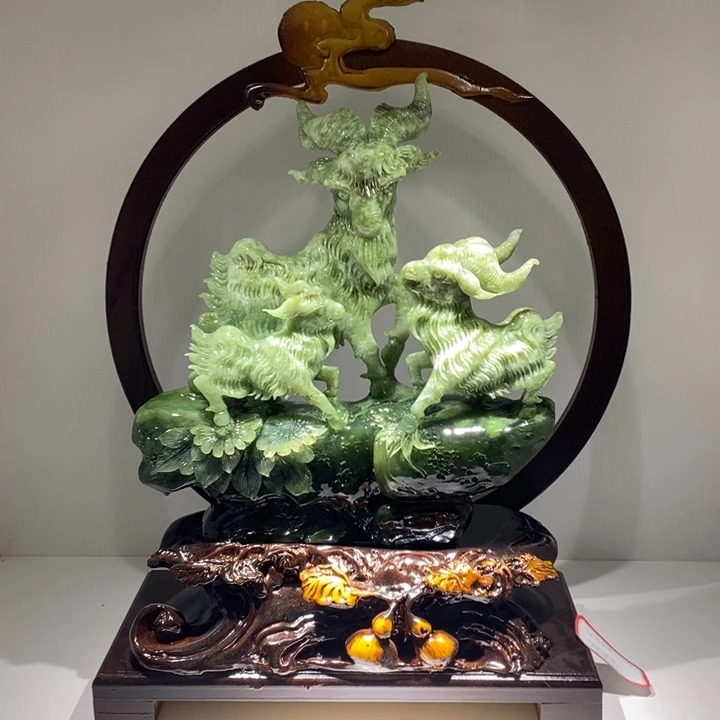 未镶嵌蛇纹石玉（覆膜）珠宝奇石