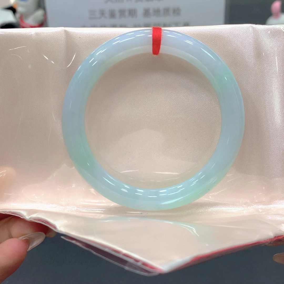 翡翠未镶嵌手镯55圆