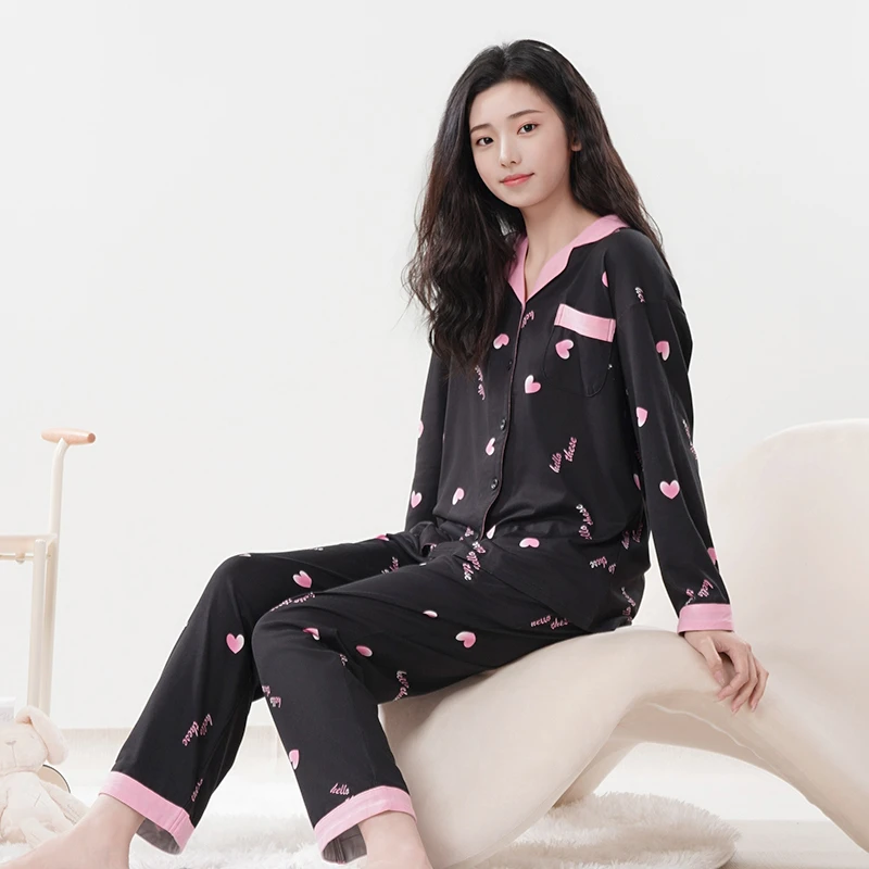 【心动时光】2025品牌同款舒肤绵+弹力氨纶简约轻奢翻领睡衣家居服