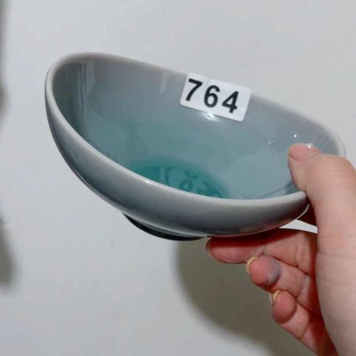 青瓷雨后哈哈哈哈哈哈