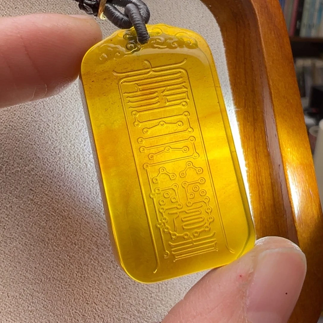 琥珀颈饰未镶嵌解一切