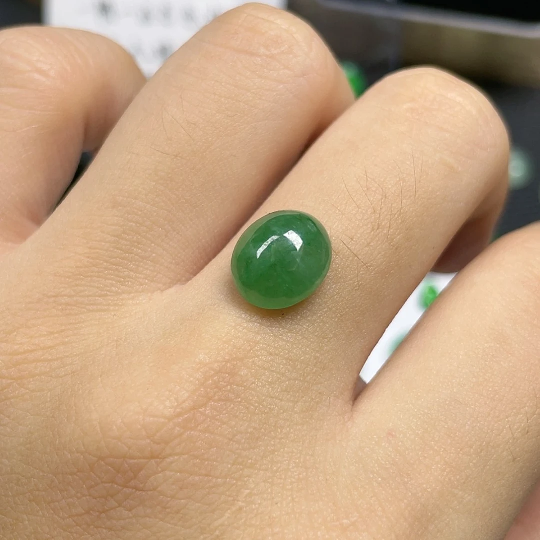 【闪购商品】颈饰未镶嵌翡翠蛋面