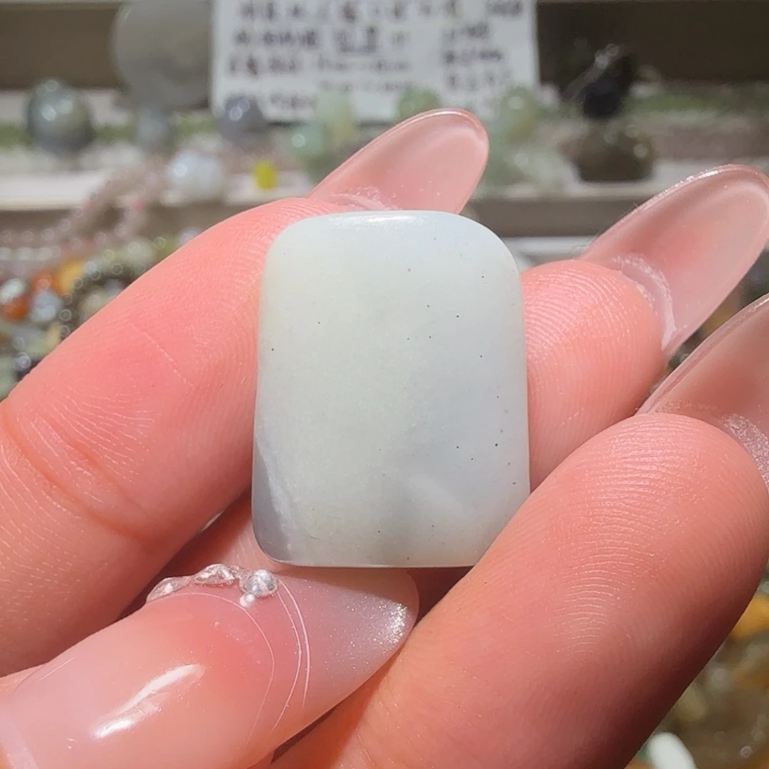 和田玉未镶嵌珠宝奇石