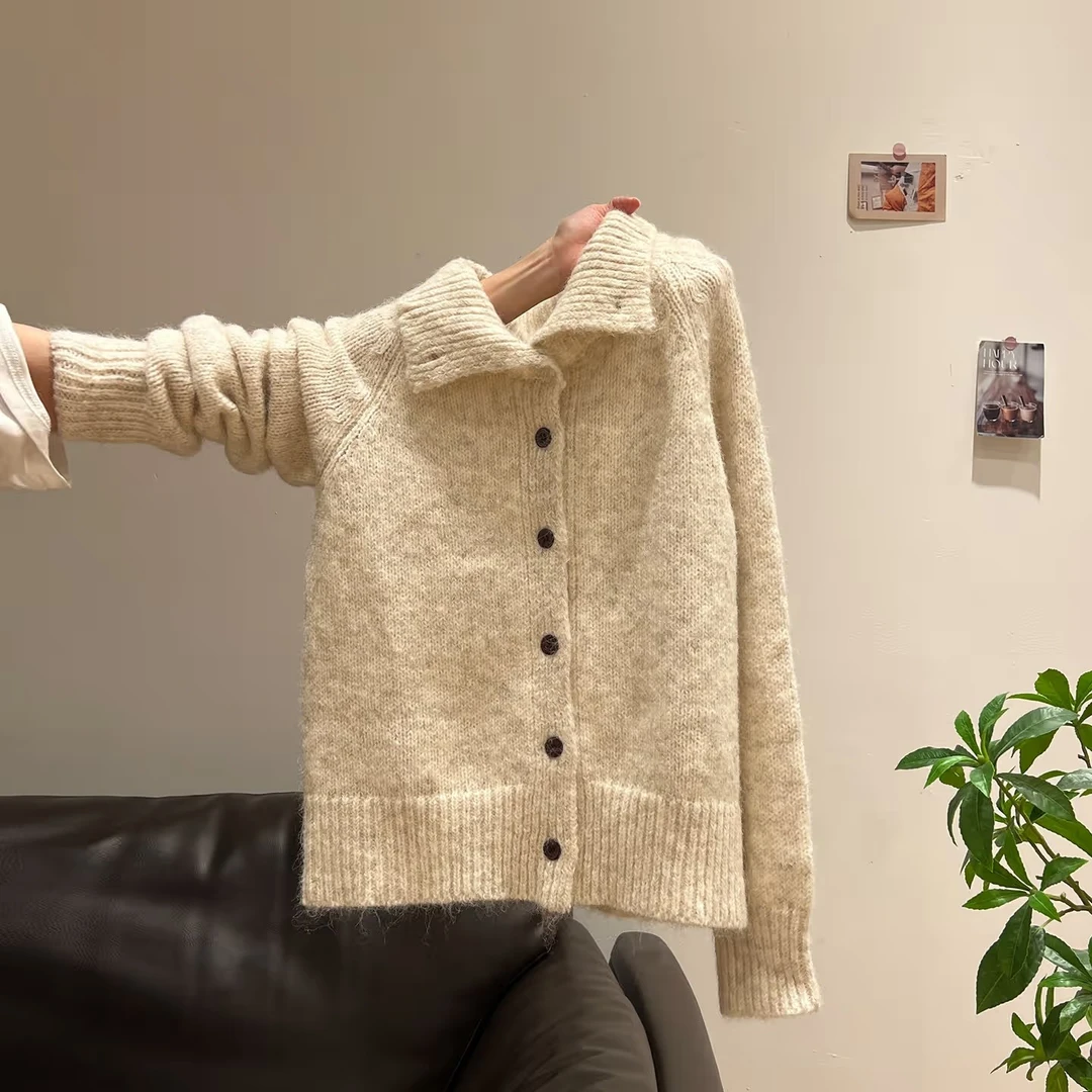 小婉薇 韩系POLO领撞色排扣开衫长袖针织毛衣外套秋季新款宽松女
