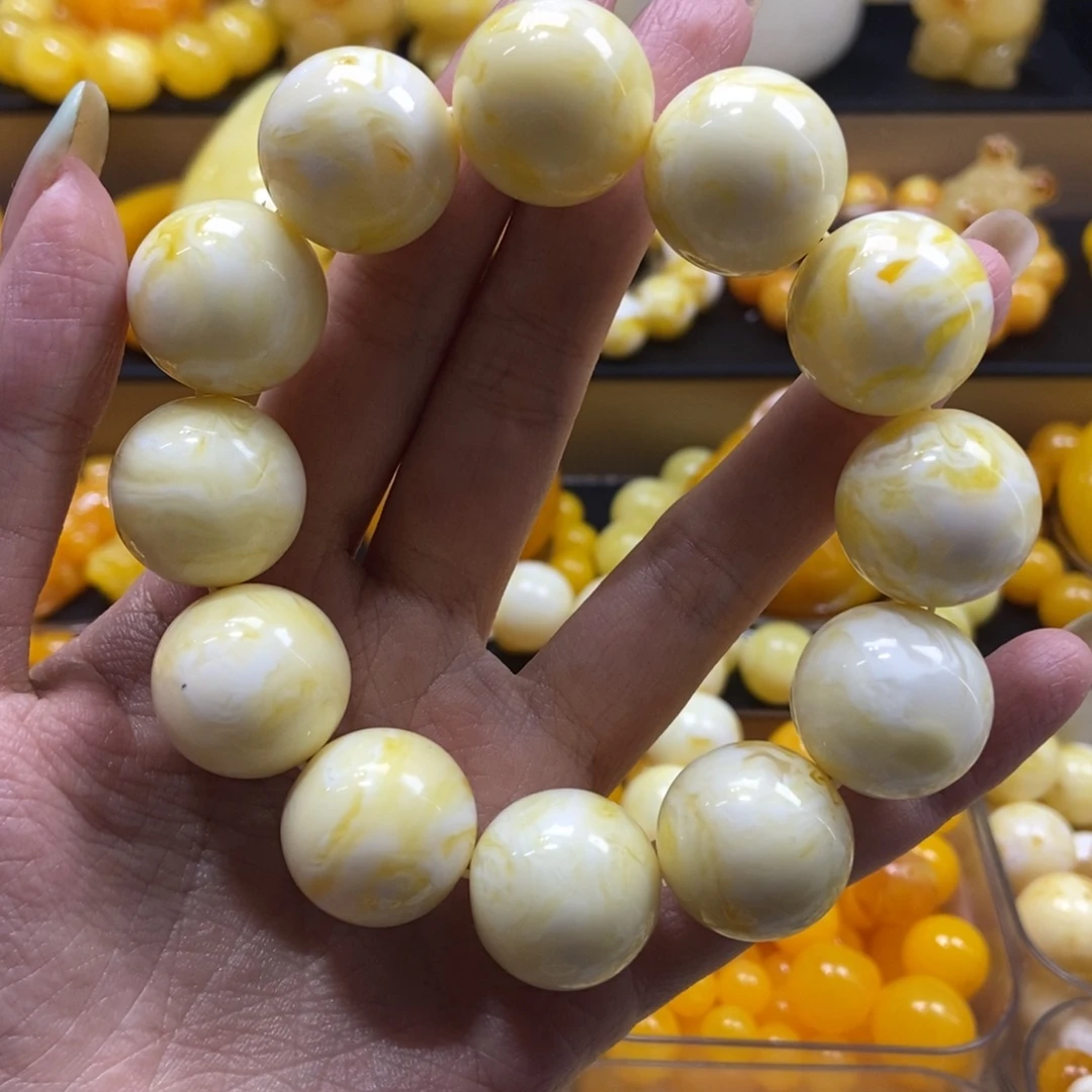 朱***精品瓷白金花手串