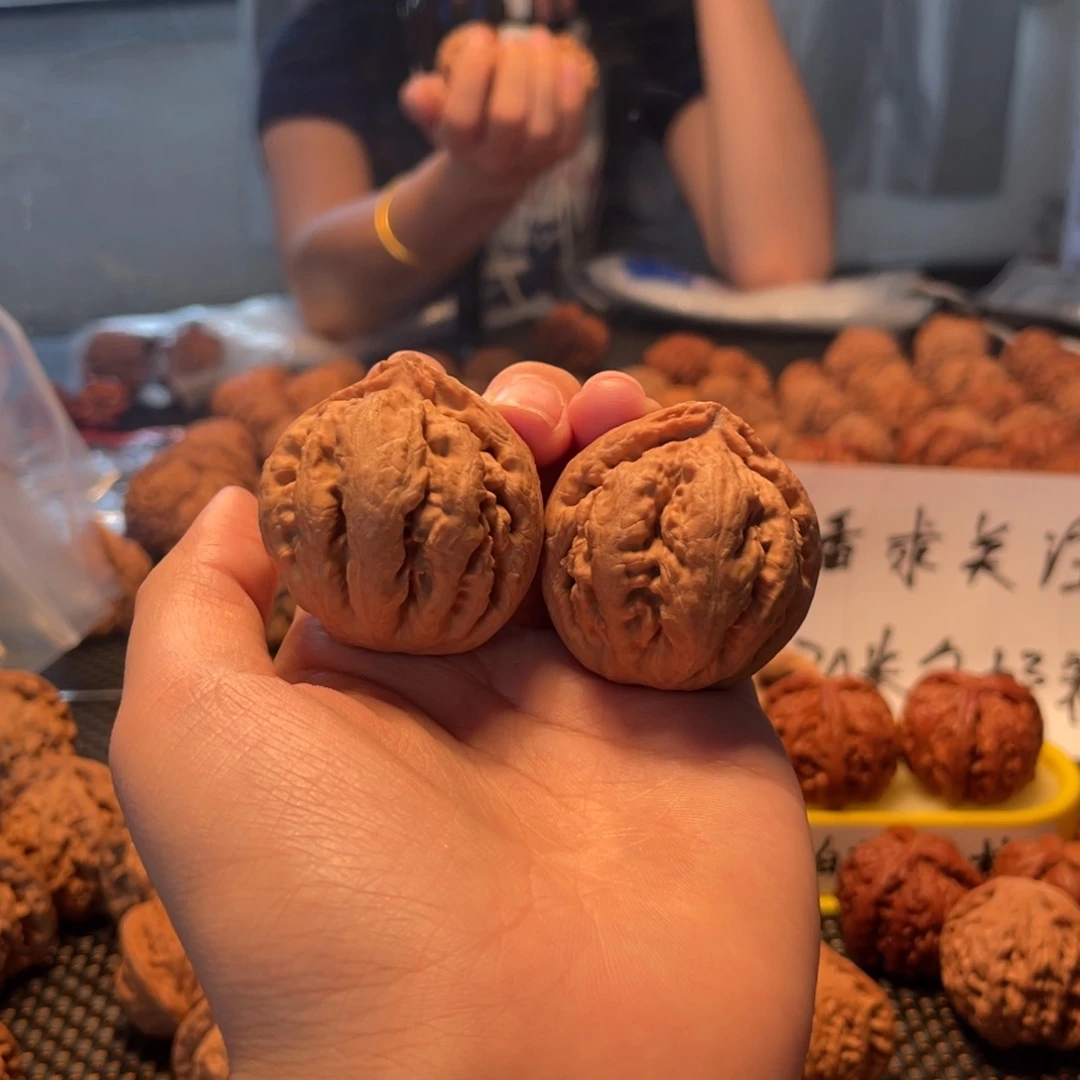 吊坠文玩核桃40全品霸王龙