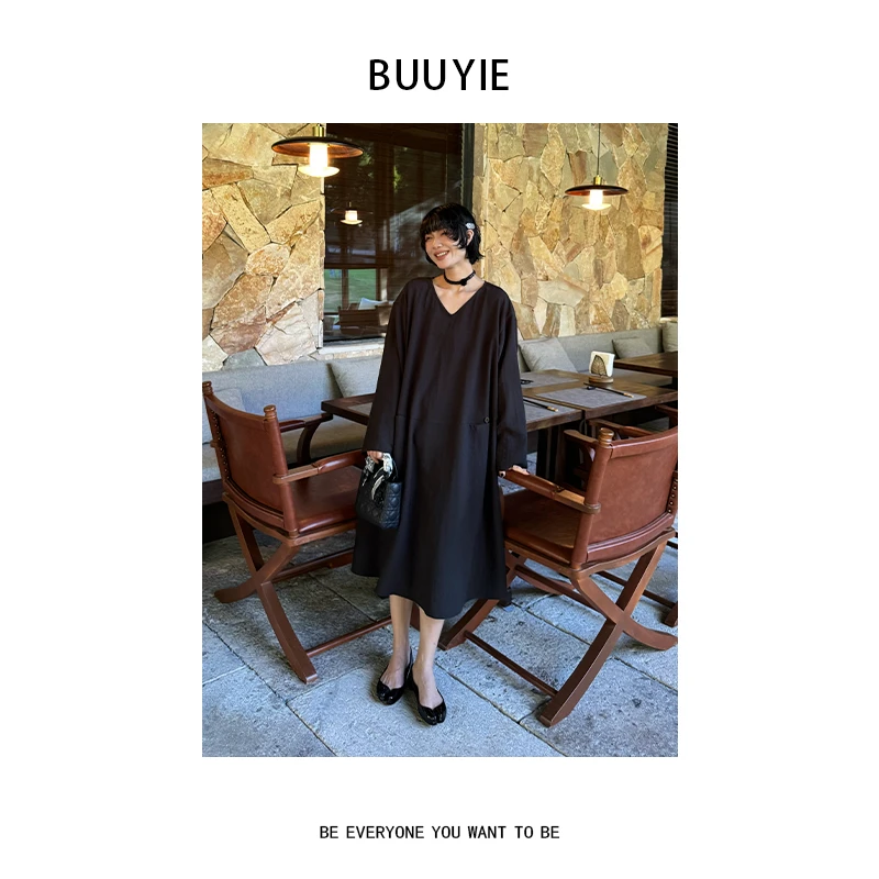 BUUYIE 25SS【琥珀光】极简风设计款V领碳灰连衣裙 250726