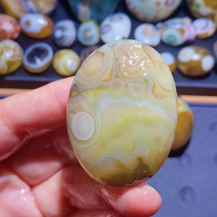 未镶嵌玛瑙/玉髓珠宝半成品152