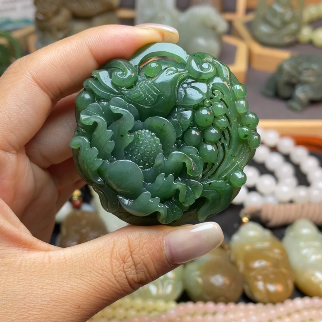 颈饰未镶嵌和田玉