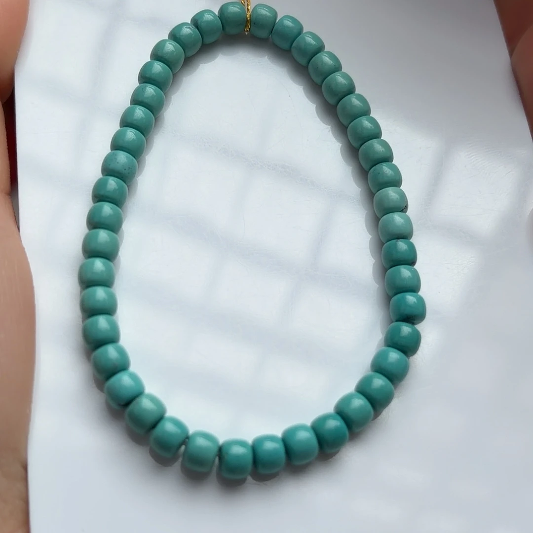 绿松石未镶嵌颈饰