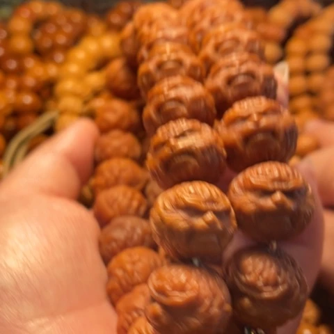 手串猴头核桃狼****（舞台