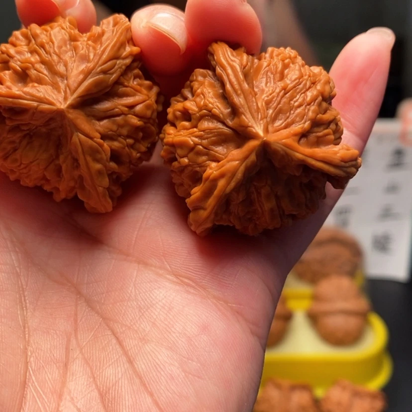 【闪购商品】把件桃核Q**.4号三棱子，