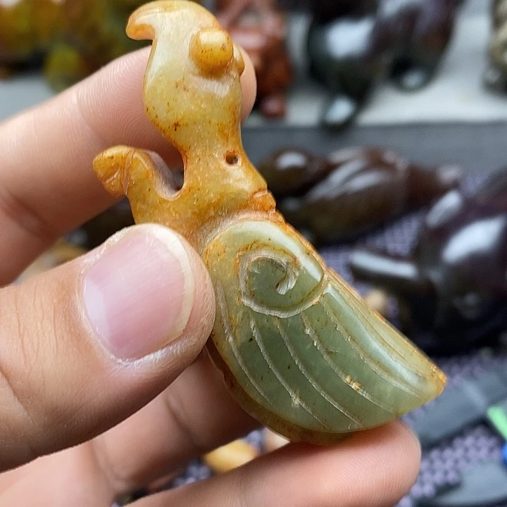 未镶嵌蛇纹石玉颈饰