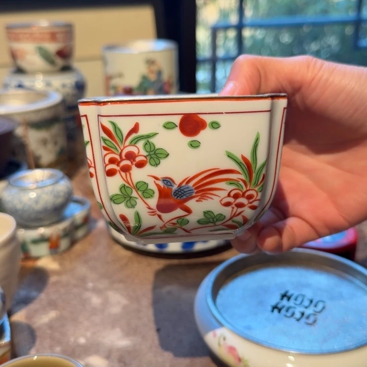 壶承天的作品是由一个