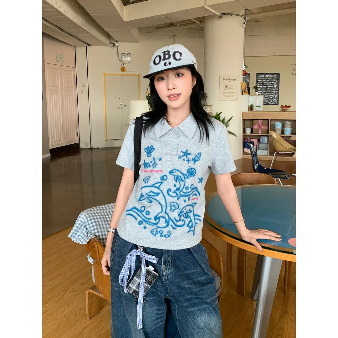 木子羊 手绘海豚印花短袖polo短袖2025夏季新款减龄卡通休闲T恤女