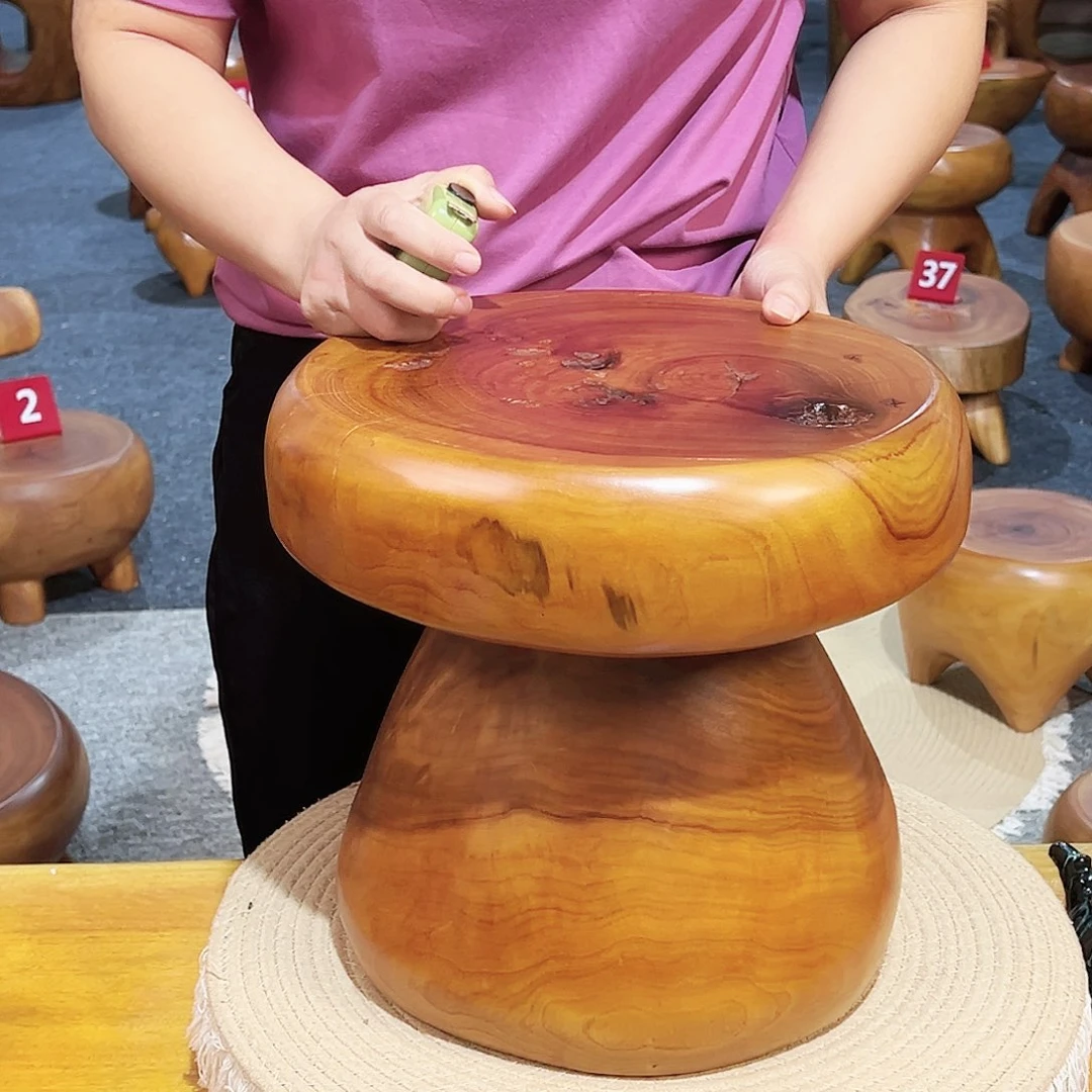18 号香樟木尺寸：32-29-30cm